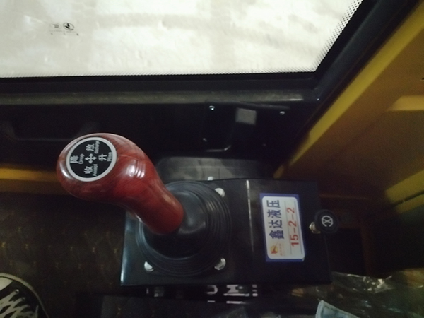裝載機矮腳虎